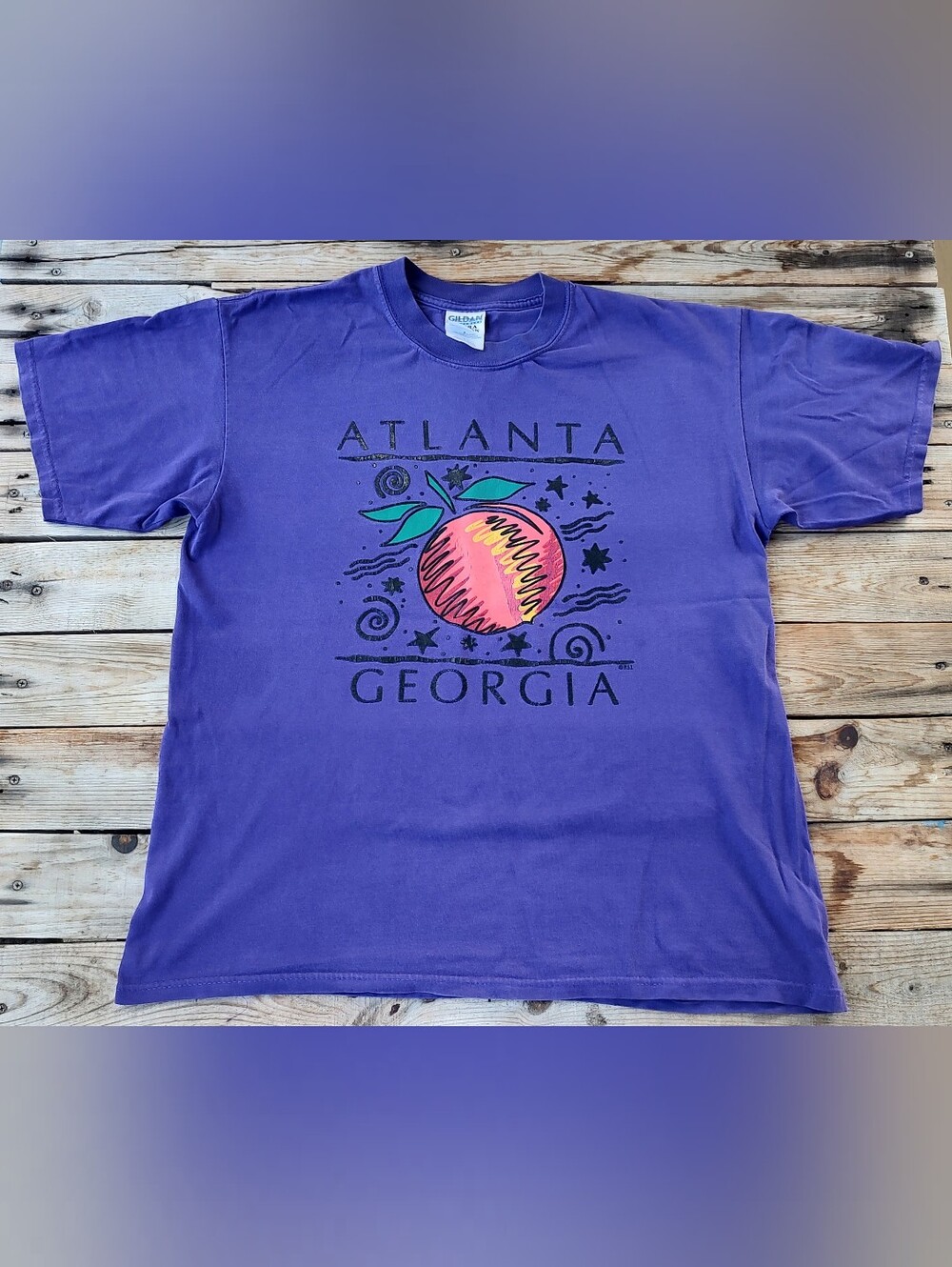 vintage 90s Atlanta Georgia Peach T-shirt  men's Size Large